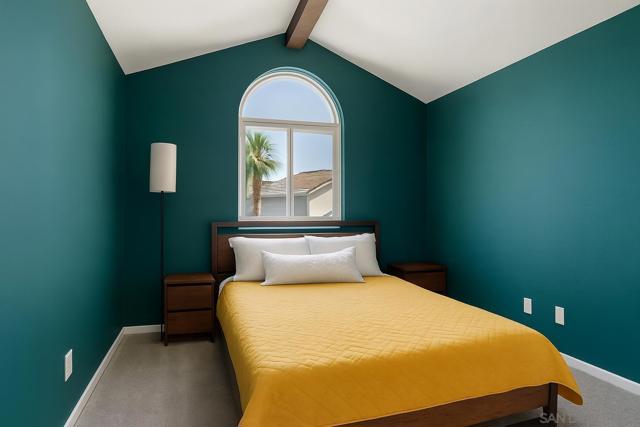 378 Paseo Marguerita, Vista CA: https://media.crmls.org/mediaz/396c5fc3-d3a1-4b43-ad94-de51e0dc78d3.jpg