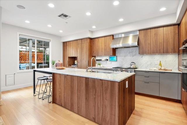 Image 19 of 58 For 37808 Appletree Court