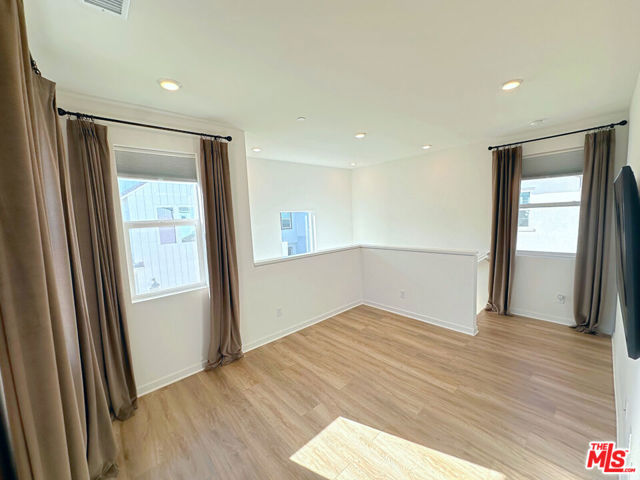 Image 20 of 31 For 4007 Pomelo Drive
