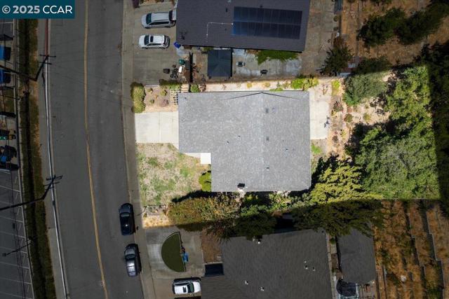 1566 Mann Dr, Pinole CA: https://media.crmls.org/mediaz/396e98f5-2adb-499b-a5c0-61327ed55c96.jpg