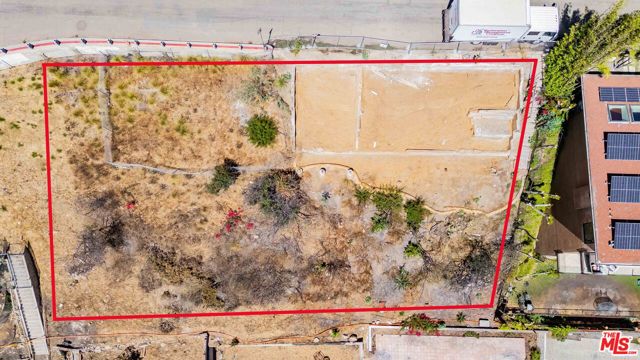 17884 Castellammare Drive, Pacific Palisades CA: https://media.crmls.org/mediaz/396efad5-b226-4f2b-8ef3-8c6fcb47f3eb.jpg