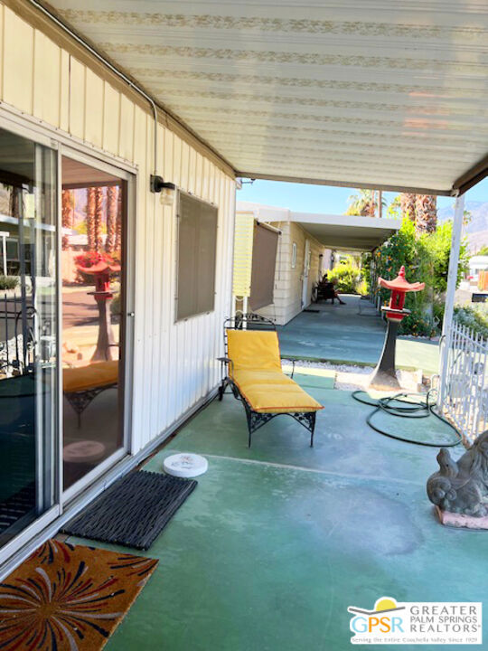 272 Araby Street, Palm Springs CA: https://media.crmls.org/mediaz/396f108a-52a7-475e-afff-25912afcf241.jpg