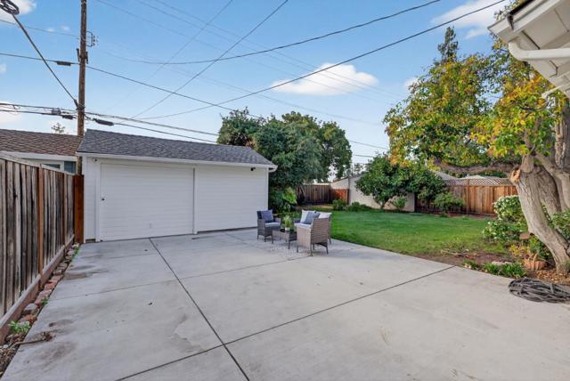 876 Sunset Drive, Santa Clara CA: https://media.crmls.org/mediaz/396f1240-42fe-4b4a-995a-75a2331ed27d.jpg