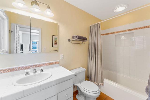 325 Beach Drive, Aptos CA: https://media.crmls.org/mediaz/396fbc0c-7f3f-47fe-a02a-a47d81ab15c1.jpg