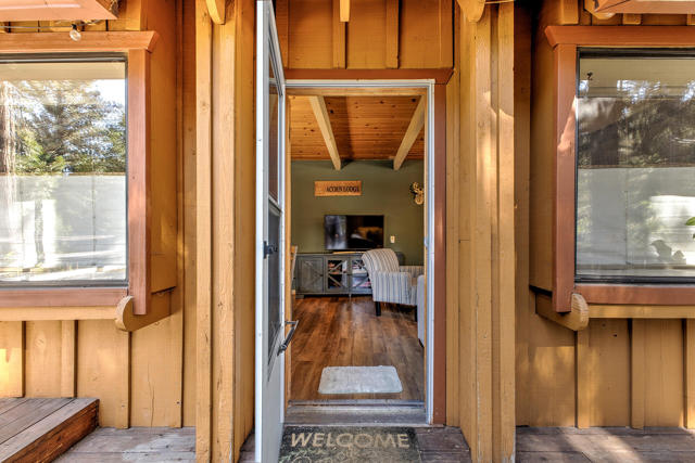 Image 9 of 50 For 52172 Acorn Lane