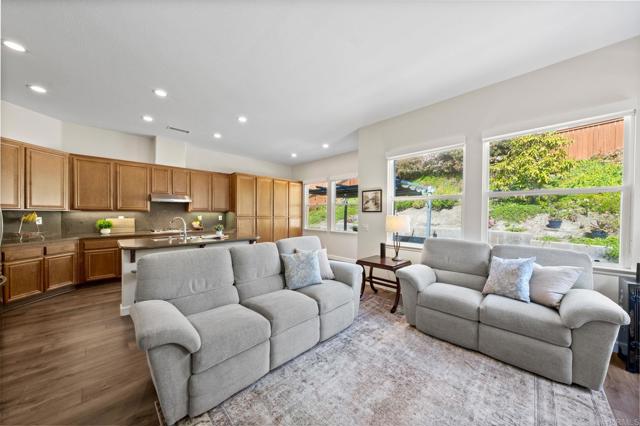 2710 Valleycreek Drive, Chula Vista CA: https://media.crmls.org/mediaz/3970fad7-5e9a-4b50-9e1d-1c11b2a01cfe.jpg