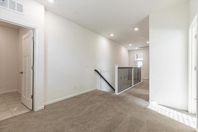 2024 Honey Church Pl, Roseville CA: https://media.crmls.org/mediaz/39713738-633c-4a8f-90b7-9aabfbde4e63.jpg