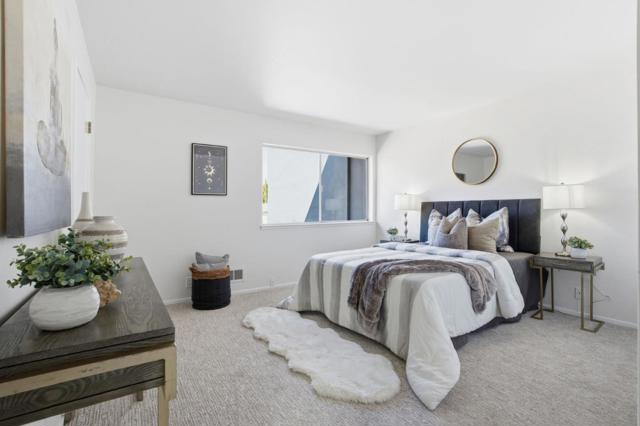 315 Carlos Avenue, Redwood City CA: https://media.crmls.org/mediaz/3973ff4f-e244-4cd2-93ce-6bde2206313c.jpg