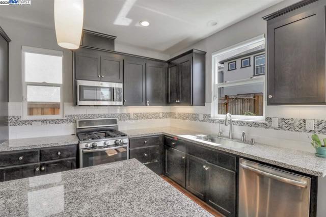 36151 Windwood Lane, Newark CA: https://media.crmls.org/mediaz/397493f5-c987-4209-bd6f-66e0f7d435d3.jpg
