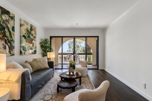 1 Laurel Street, San Carlos CA: https://media.crmls.org/mediaz/3974b0cb-529c-435d-a63b-ce0fe6907c79.jpg