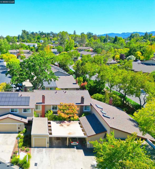 1105 Westmoreland Circle, Walnut Creek CA: https://media.crmls.org/mediaz/39752bc2-e329-4be6-915a-b5019c250c85.jpg