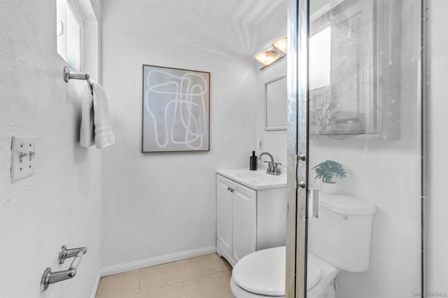 3431 Park Blvd, San Diego CA: https://media.crmls.org/mediaz/3976de36-d873-4472-9c65-7eea3e92ff1a.jpg