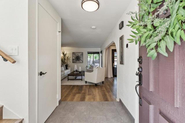102 Calle Nivel, Los Gatos CA: https://media.crmls.org/mediaz/397704b2-8509-4ef3-be17-552d0459516a.jpg