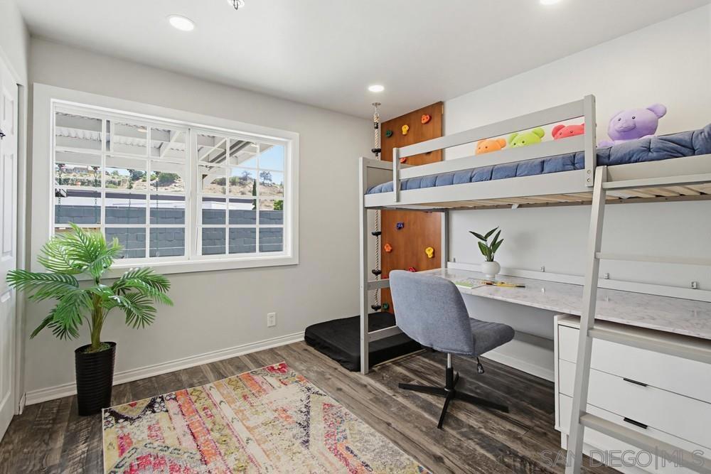320 James St - photo 19
