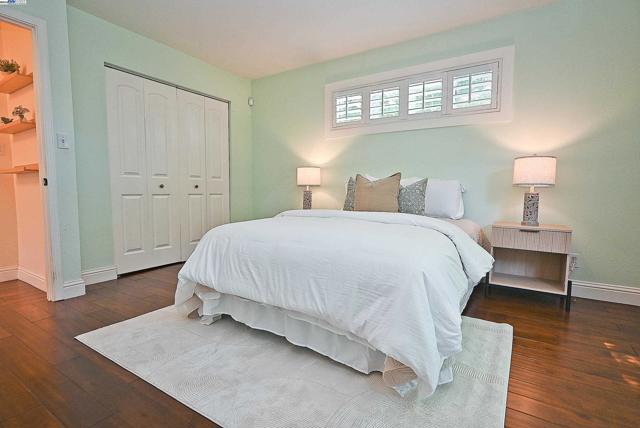 7776 Dublin Green Ct, Dublin CA: https://media.crmls.org/mediaz/39771689-5531-4b18-9e20-0b1a45bb858b.jpg