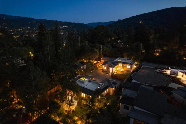 18061 Saratoga Los Gatos Road, Monte Sereno CA: https://media.crmls.org/mediaz/39776a98-734a-4079-887b-2d7924ed59d7.jpg