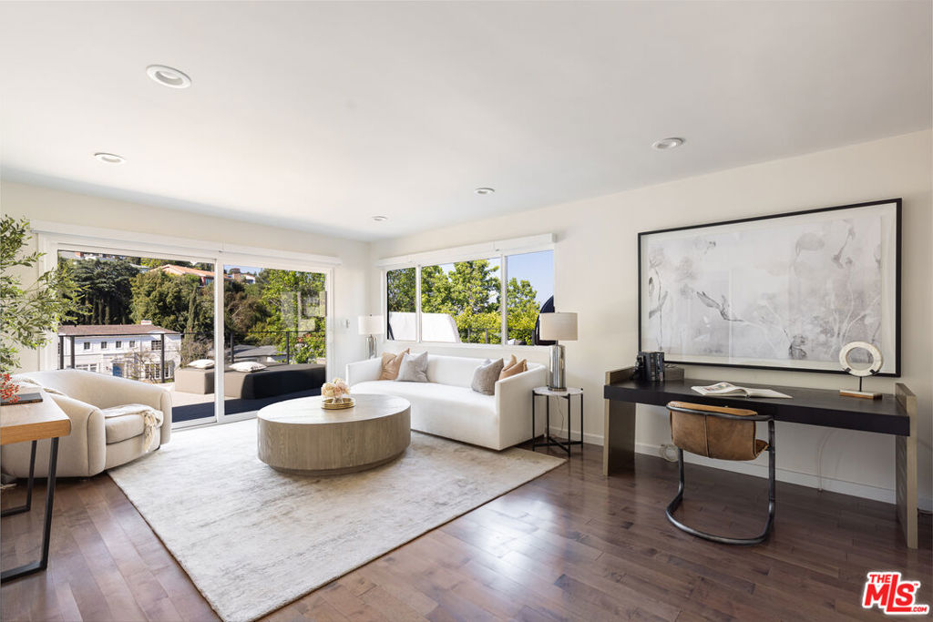 MLS #25567183 img 17