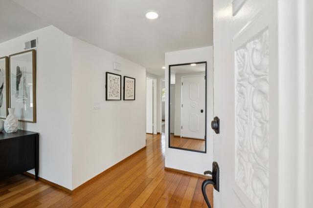 752 Matsonia Drive, Foster City CA: https://media.crmls.org/mediaz/39781512-5209-4a0d-b155-d1cb3a307775.jpg