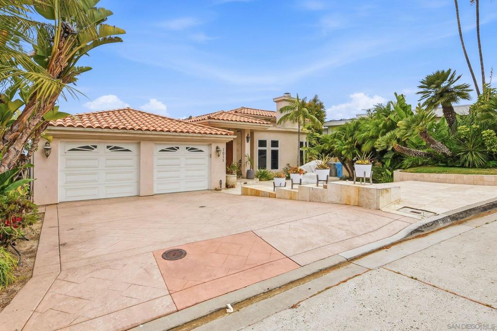 1011 Avenida Amantea - photo 3