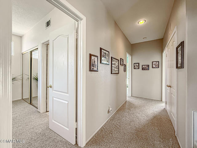 11535 Northdale Drive, Moorpark CA: https://media.crmls.org/mediaz/3978de63-f21b-4a8e-abf9-f7dba26e4842.jpg