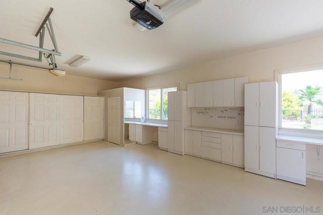 13388 Highlands Ranch Rd, Poway CA: https://media.crmls.org/mediaz/397a0b82-458a-4cce-ba11-1df2a718b124.jpg