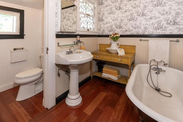 280 Fairview Avenue, Ben Lomond CA: https://media.crmls.org/mediaz/397a7a31-7739-461f-98f8-ee08ba561e87.jpg