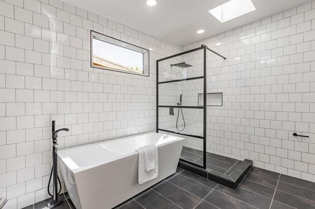 271 Woodhams Road, Santa Clara CA: https://media.crmls.org/mediaz/397a8c6d-e332-4571-a0af-9b95dc7b11e8.jpg