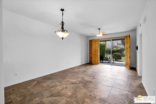 733 N Via Acapulco, Palm Springs CA: https://media.crmls.org/mediaz/397c2e0e-80ce-40ea-9cc0-a9795ba26bde.jpg
