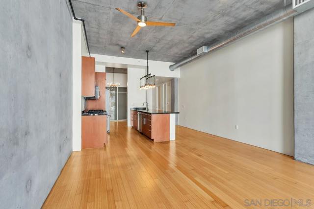 Image 15 of 29 For 1025 Island Ave  407
