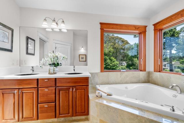 422 Mccormick Avenue, Capitola CA: https://media.crmls.org/mediaz/397ce101-0228-475d-babd-fb90ff33115e.jpg