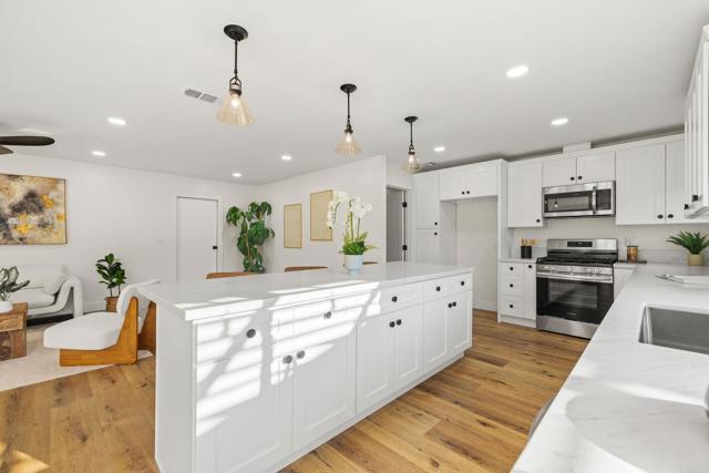 Detail Gallery Image 7 of 29 For 1839 Pamela Lane, Escondido,  CA 92026 - 3 Beds | 2 Baths