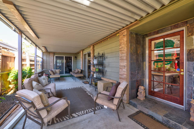 Spacious Covered Patio