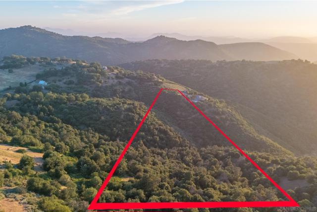 3890 Eagle Ridge, Julian CA: https://media.crmls.org/mediaz/397e35cd-67eb-4f05-a0db-eb652925f16f.jpg