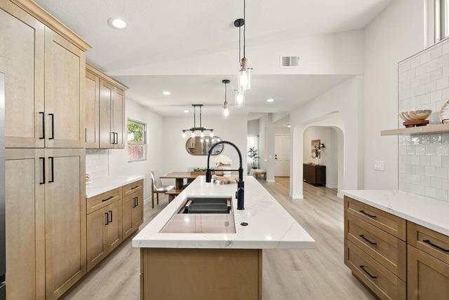 1180 Peterson Drive, Gilroy CA: https://media.crmls.org/mediaz/39803a40-7f21-4f42-b9cf-91f9219af950.jpg