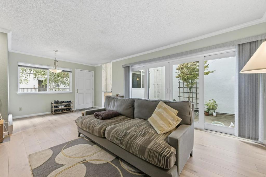 1919 Alameda De Las Pulgas #134