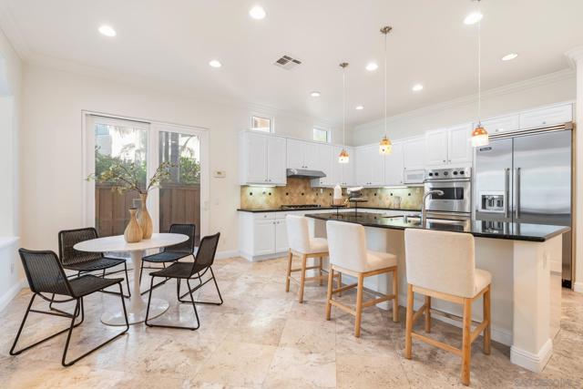 10616 Gingerwood Cove, San Diego CA: https://media.crmls.org/mediaz/398100a5-951d-4a43-8592-03b47731b6ec.jpg