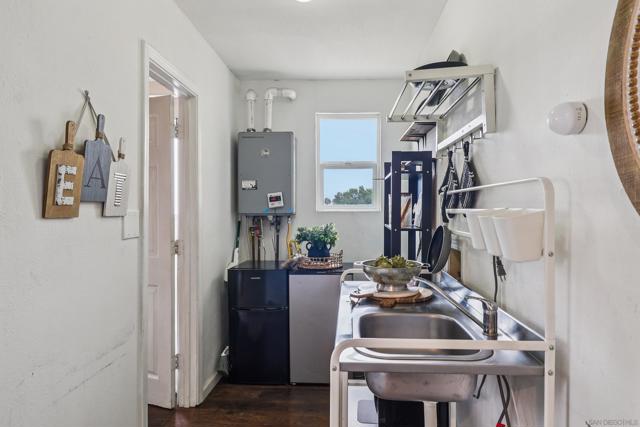 6017 Broadway, San Diego CA: https://media.crmls.org/mediaz/3982533e-01a0-47f1-a105-d61c5c30461c.jpg
