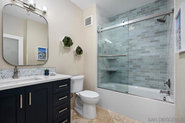 2045 Silverado St, San Marcos CA: https://media.crmls.org/mediaz/398274c4-dac0-4b56-bfed-eee51d919afb.jpg