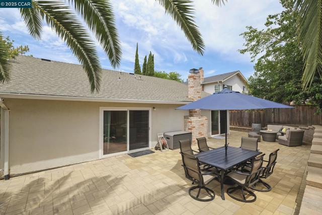 4513 Birch Bark Rd, Concord CA: https://media.crmls.org/mediaz/39827505-0ef0-42f4-b2be-2fa94e4bcf43.jpg