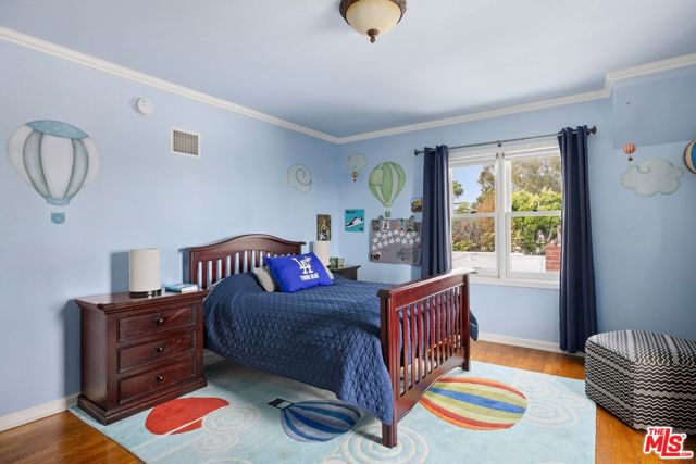 3067 Motor Avenue, Los Angeles CA: https://media.crmls.org/mediaz/39830581-7f51-4451-bc29-4d75f35f64ee.jpg