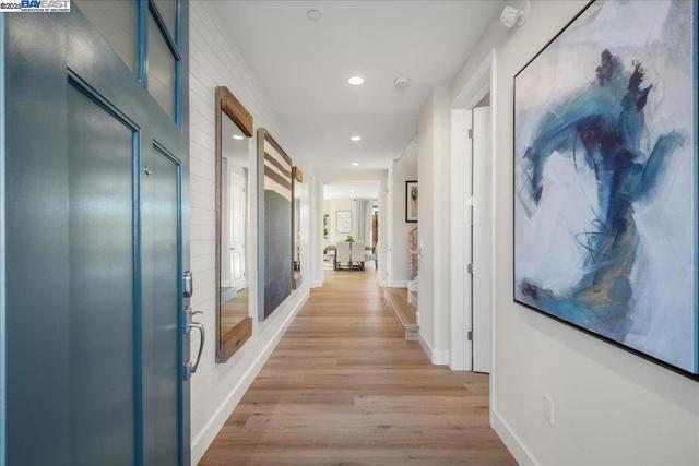 Image 4 of 55 For 32621 Singh Circle