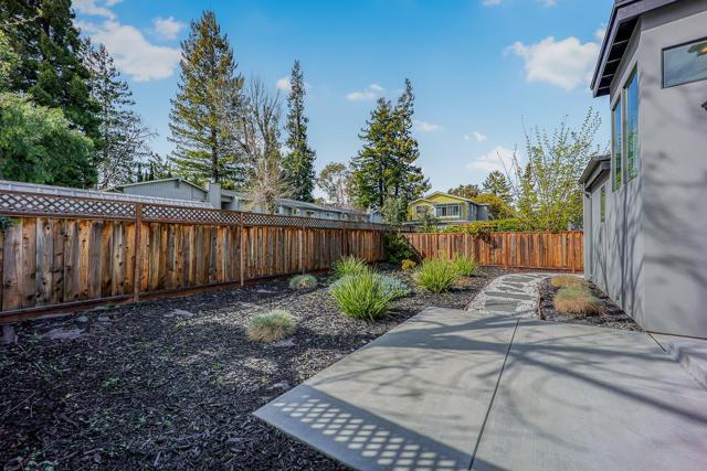 0 N Whisman Road, Mountain View CA: https://media.crmls.org/mediaz/39832124-e6d2-41c4-952a-e28e8ac434ee.jpg