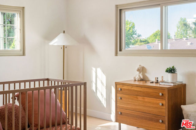 7248 W 88th Place, Los Angeles CA: https://media.crmls.org/mediaz/39834d9a-ff70-431f-9353-61e42e8b7971.jpg