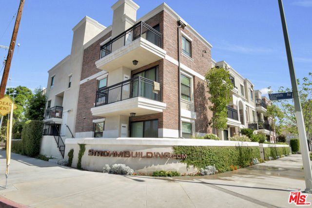 Details for 10455 Magnolia Boulevard, North Hollywood, CA 91601