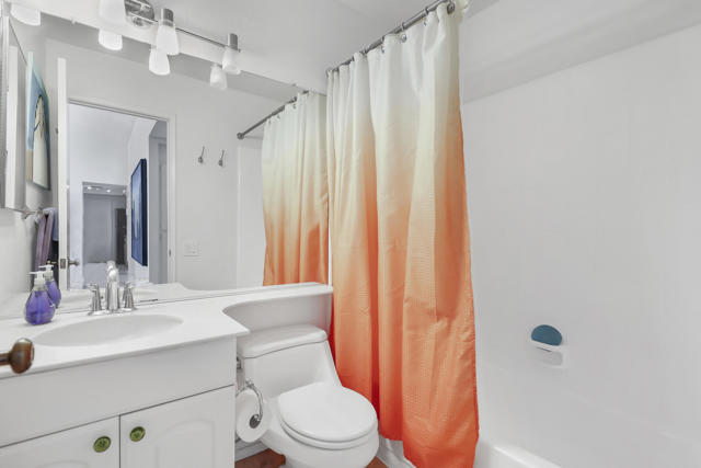 1385 E Via Escuela, Palm Springs CA: https://media.crmls.org/mediaz/398367ea-d35f-4782-aece-6d0a5bf49148.jpg