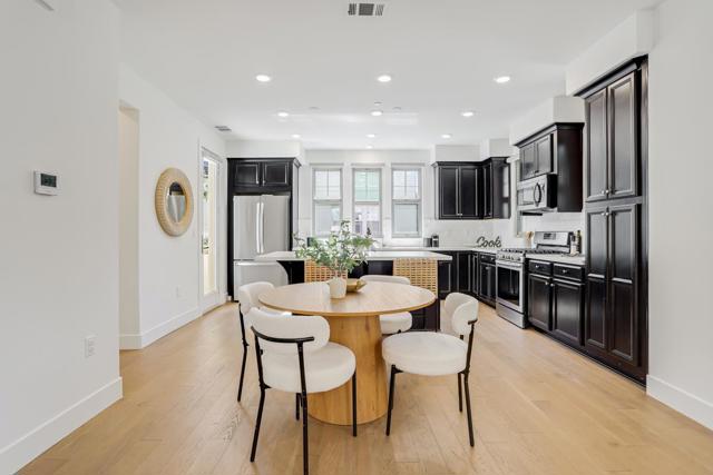 14 Catania, Fremont CA: https://media.crmls.org/mediaz/39849615-12fa-42da-aea1-665a76ed0b3c.jpg