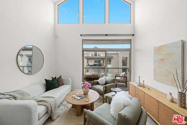 13044 Pacific Promenade, 424 photo 4