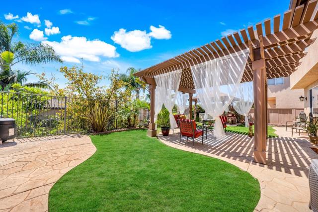 1396 Carneros Valley Street, Chula Vista CA: https://media.crmls.org/mediaz/39864d2c-5a6f-4f97-a66a-fe0890ad527d.jpg