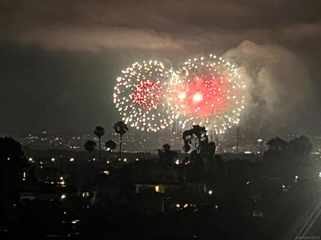 4607 Santa Cruz, San Diego CA: https://media.crmls.org/mediaz/39866658-974e-4b2d-b7cc-bf389ef58aa4.jpg