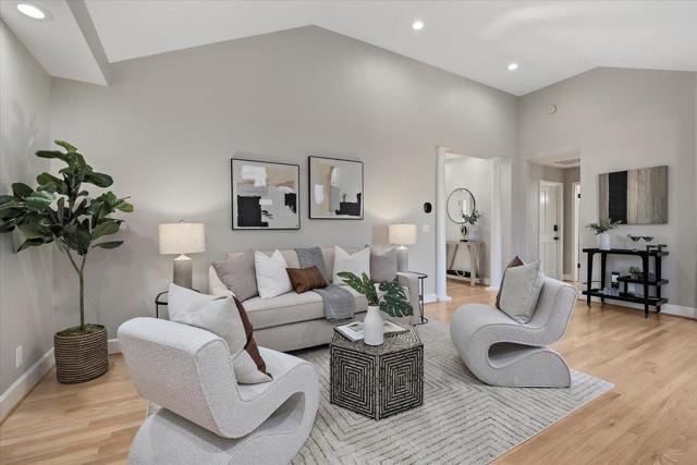 20578 3rd Street, Saratoga CA: https://media.crmls.org/mediaz/3986b99c-8b37-40aa-8cc7-4101d6ec709e.jpg